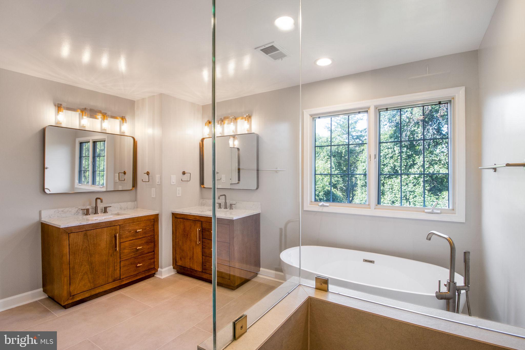 10228 SWEETWOOD AVENUE