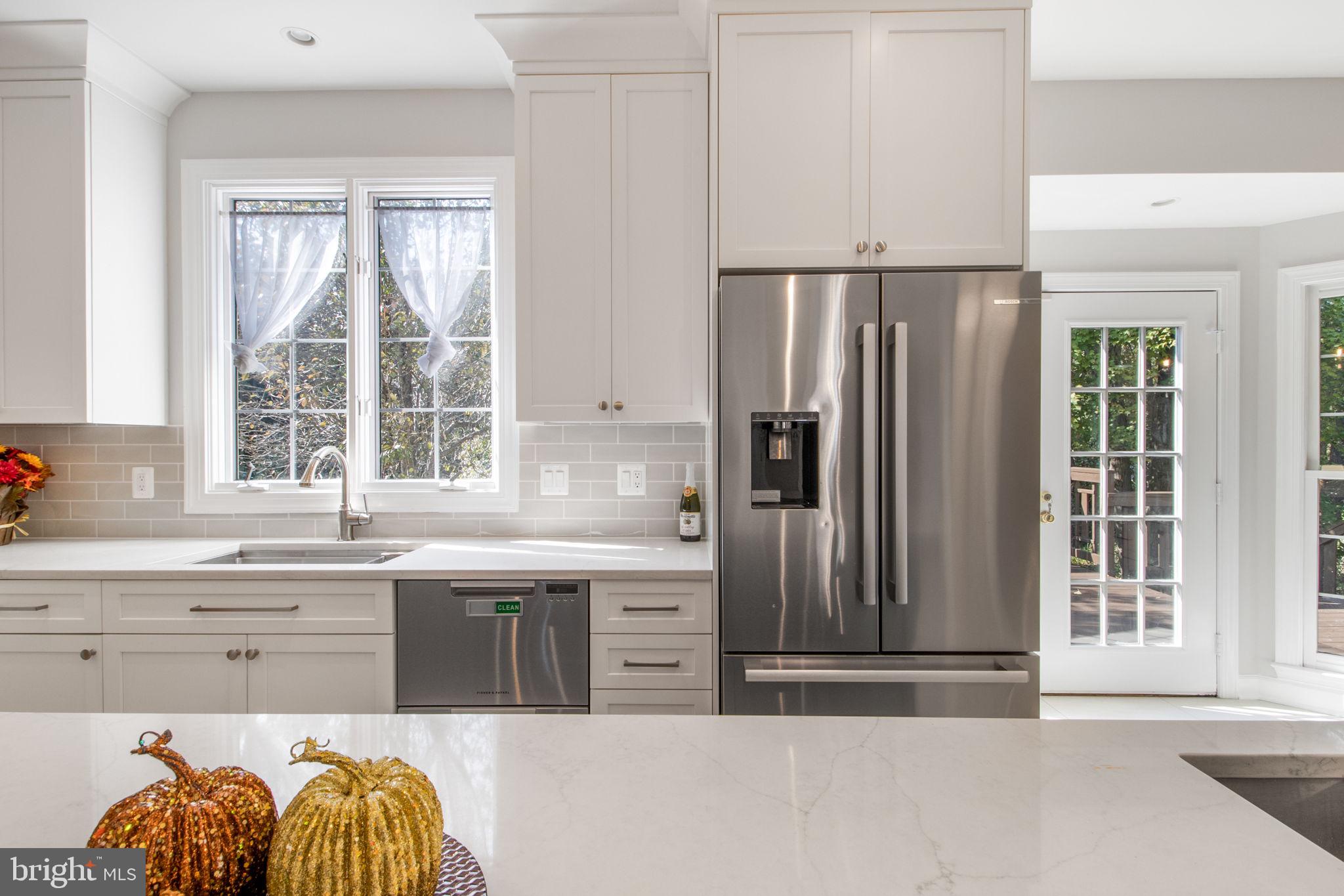 10228 SWEETWOOD AVENUE