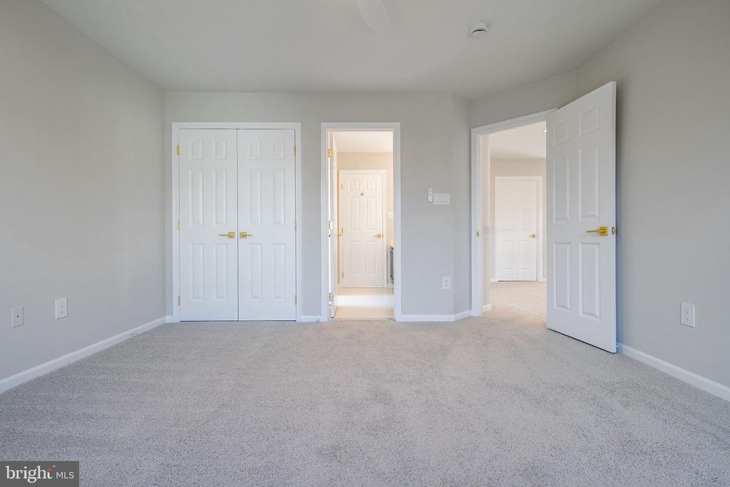 10228 SWEETWOOD AVENUE