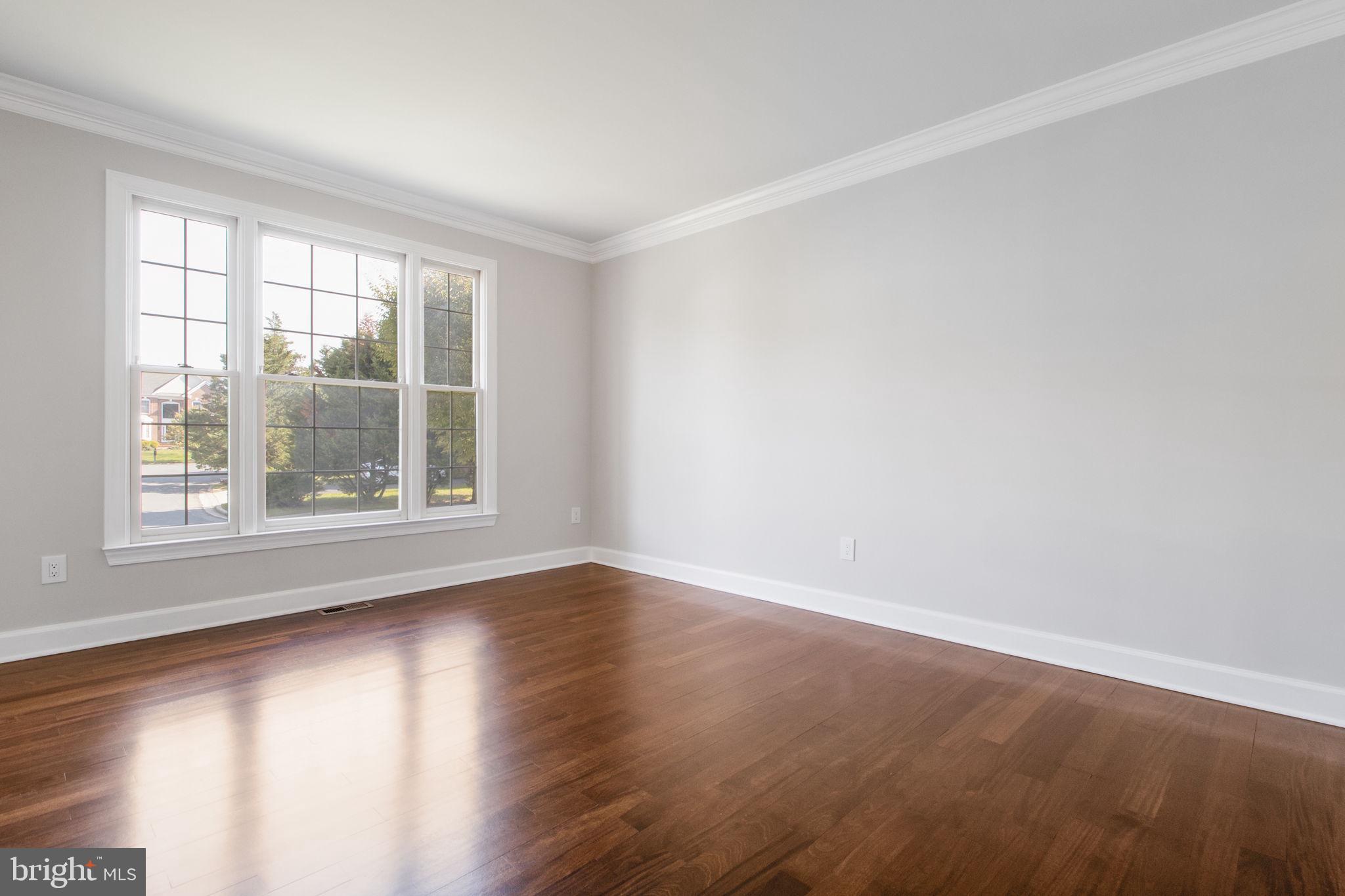 10228 SWEETWOOD AVENUE