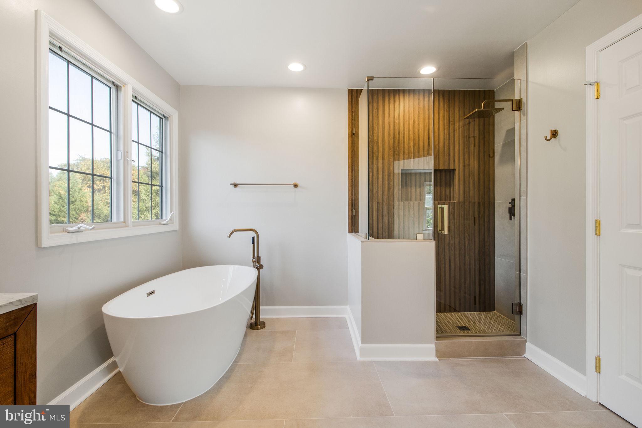 10228 SWEETWOOD AVENUE