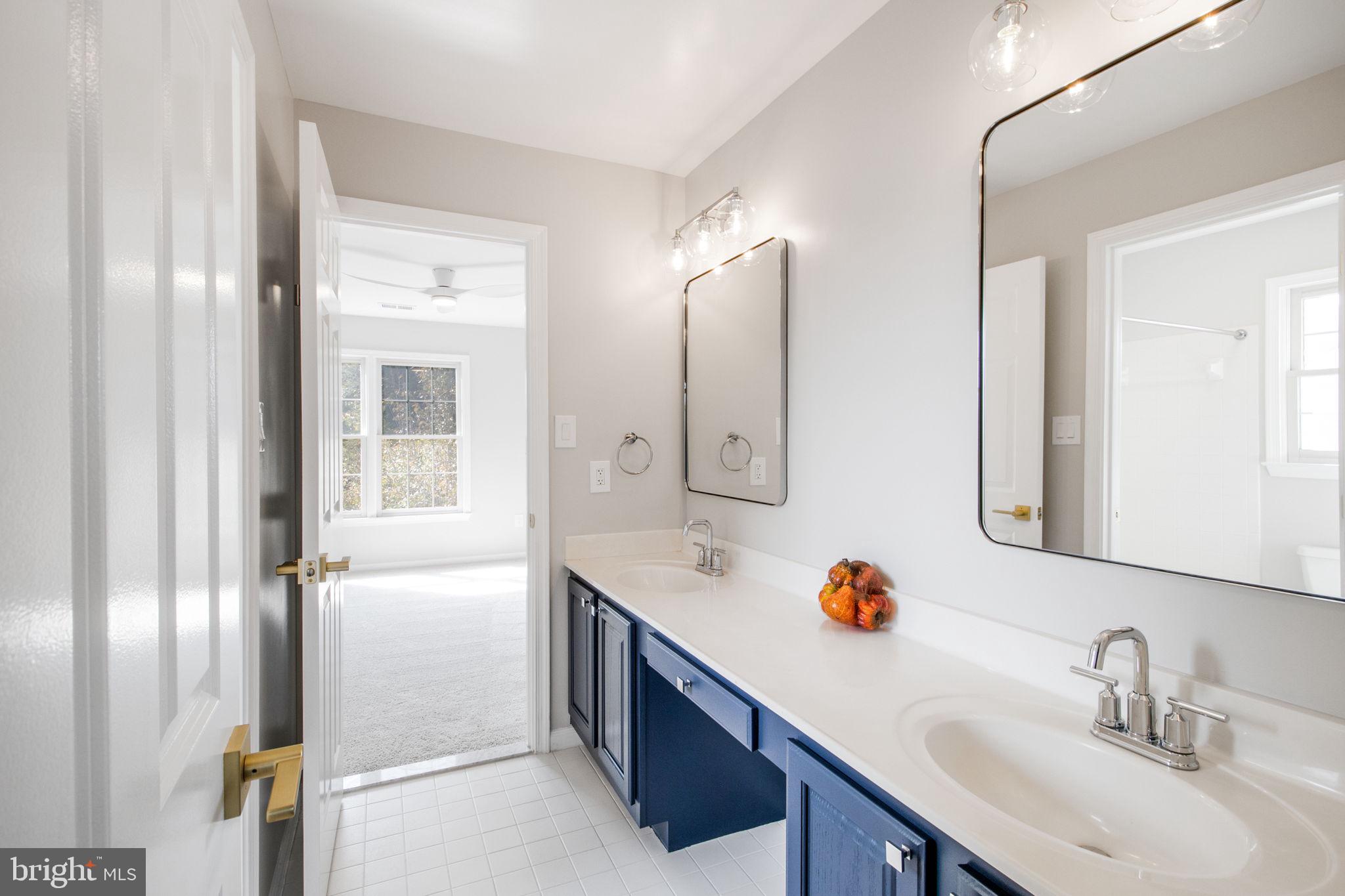 10228 SWEETWOOD AVENUE