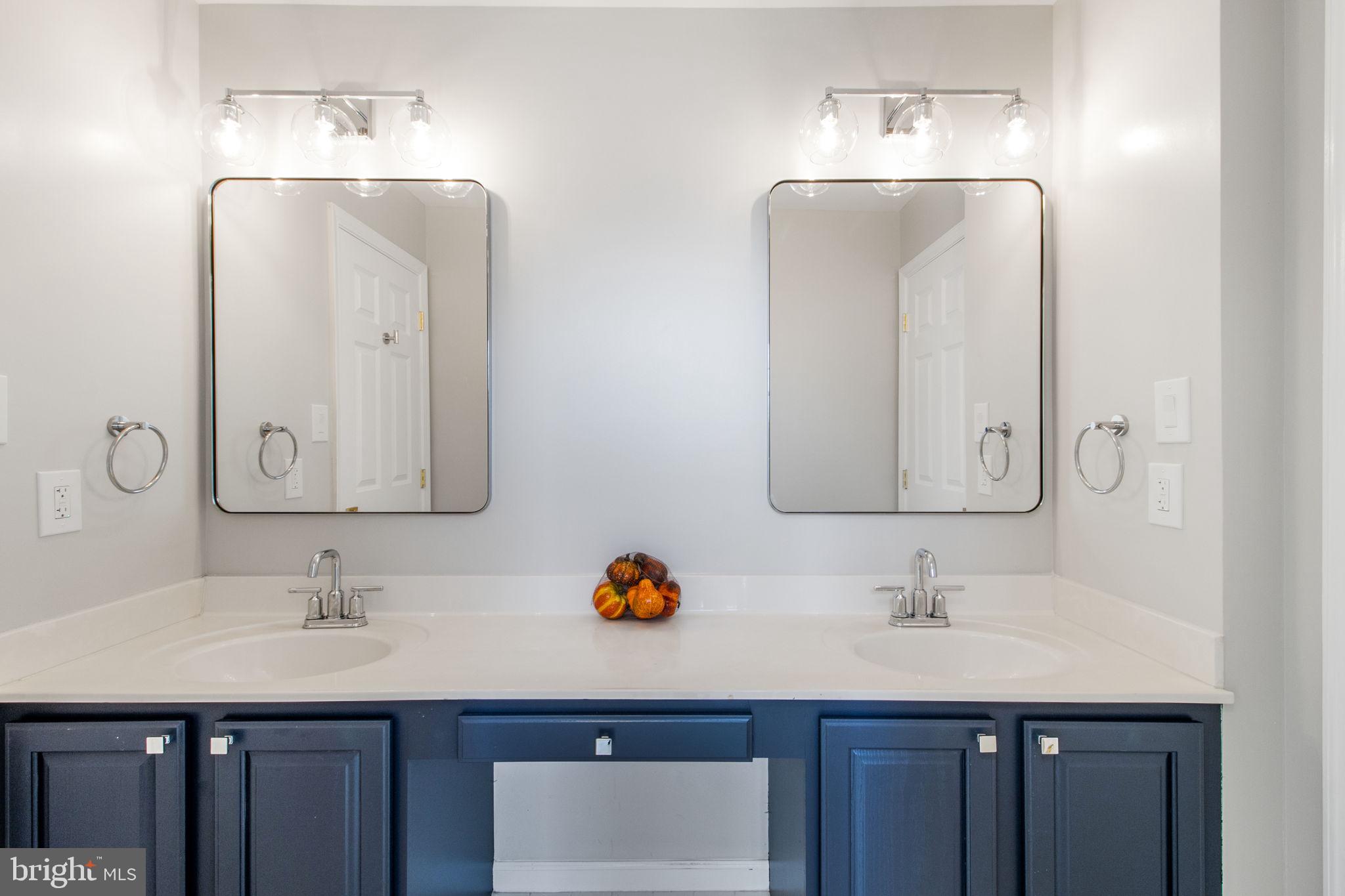 10228 SWEETWOOD AVENUE