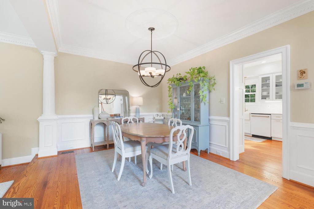 9942 Foxborough Cir