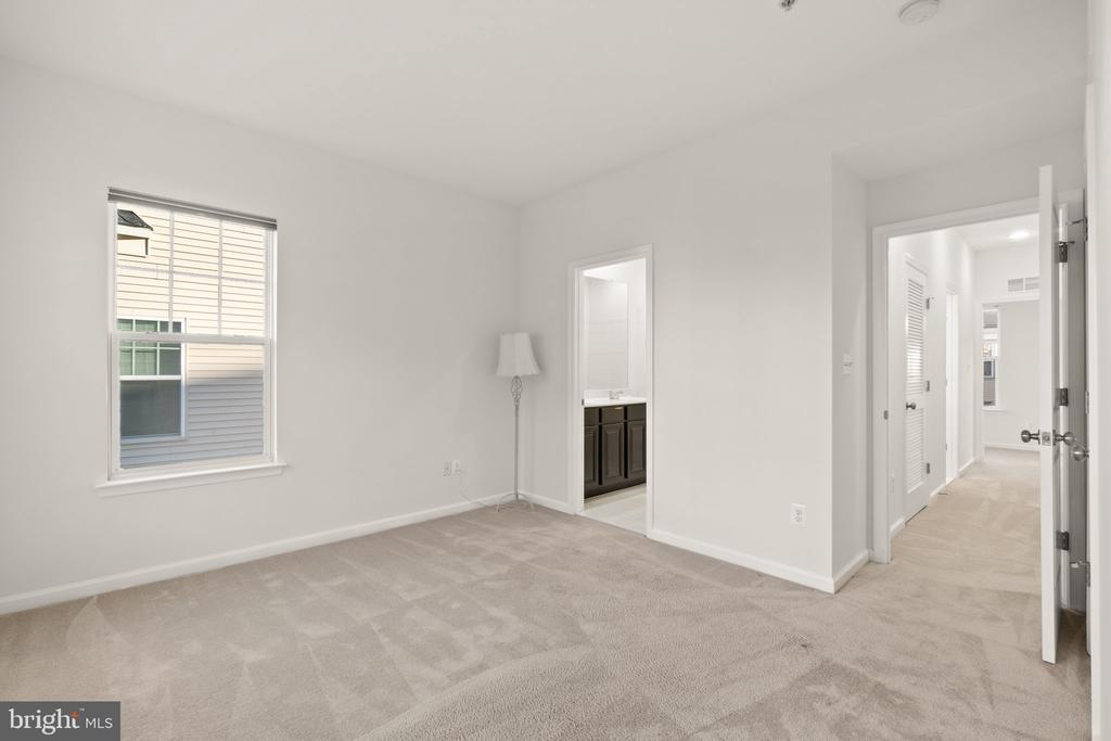 22475 GLENBOW WAY 2010