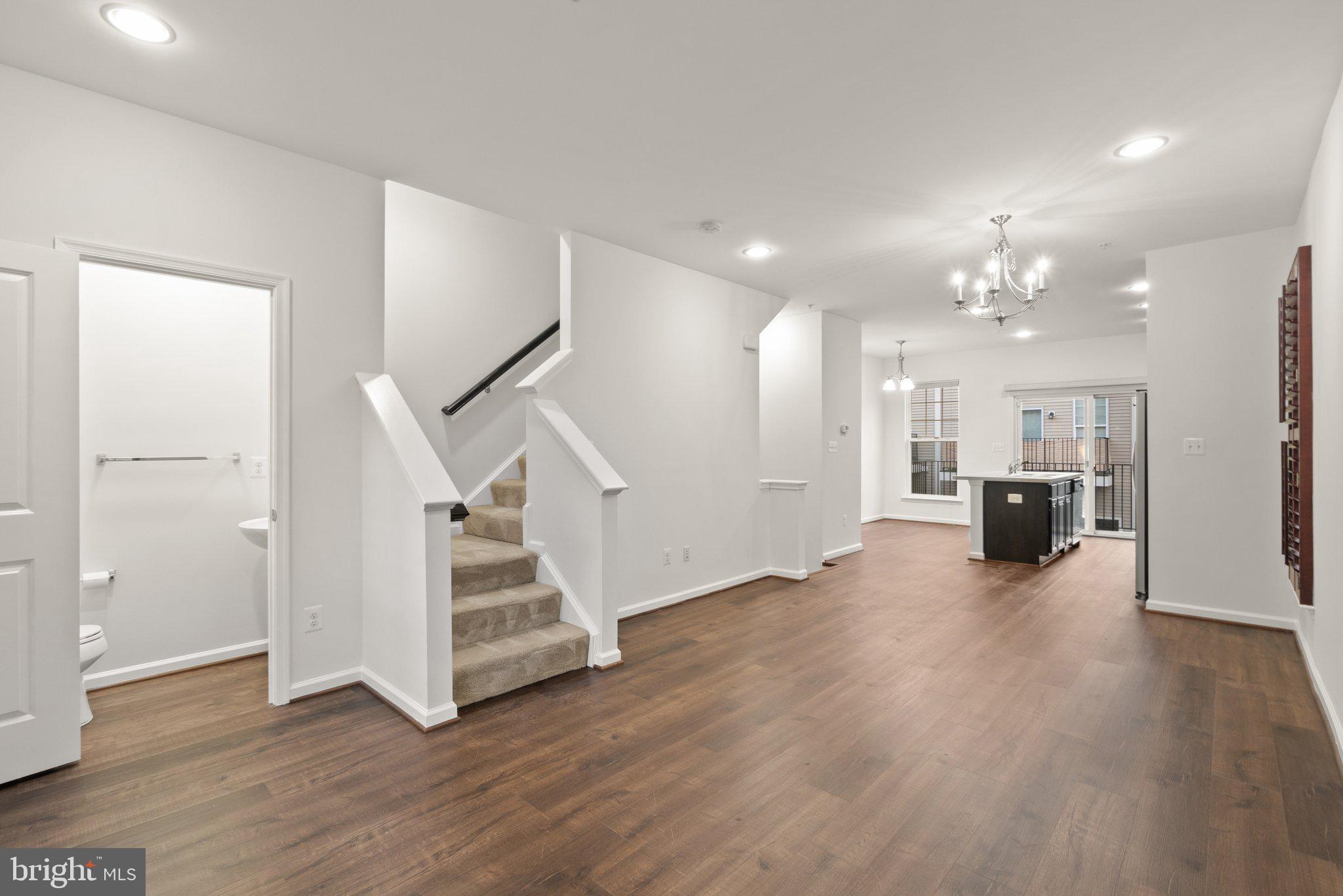 22475 GLENBOW WAY 2010