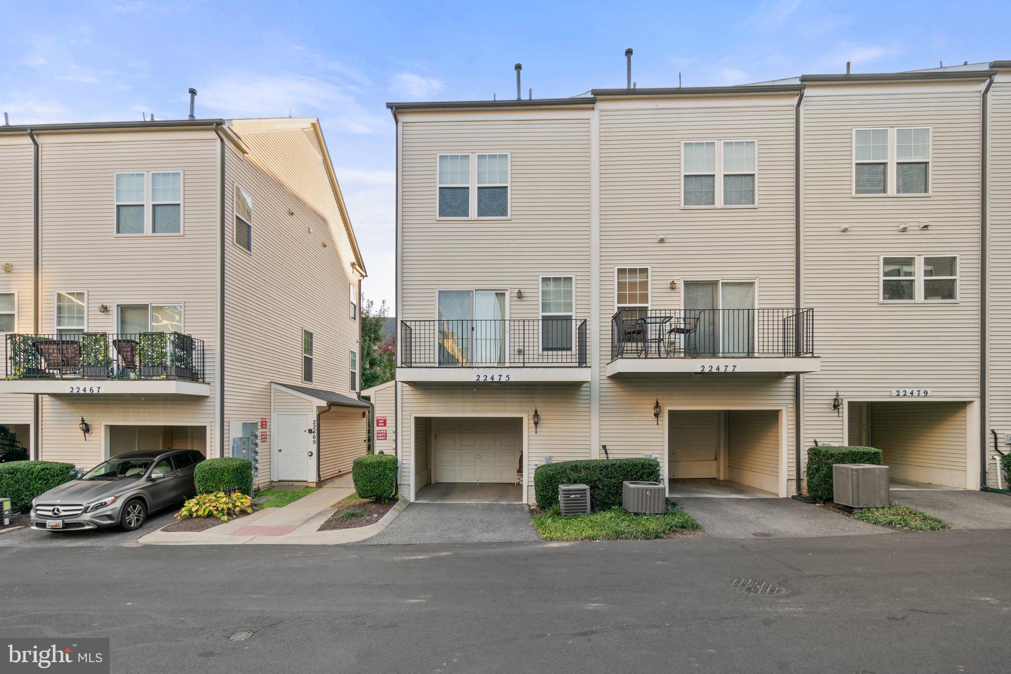 22475 GLENBOW WAY 2010