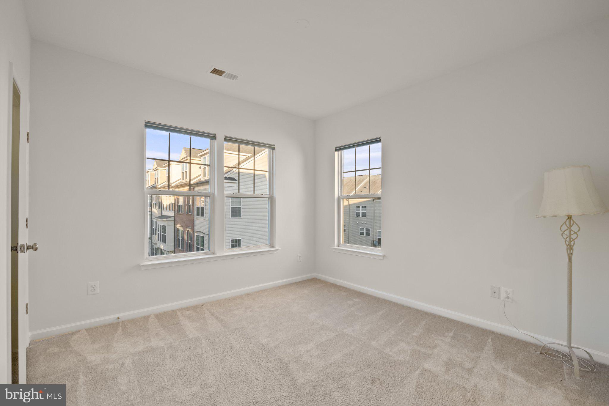 22475 GLENBOW WAY 2010