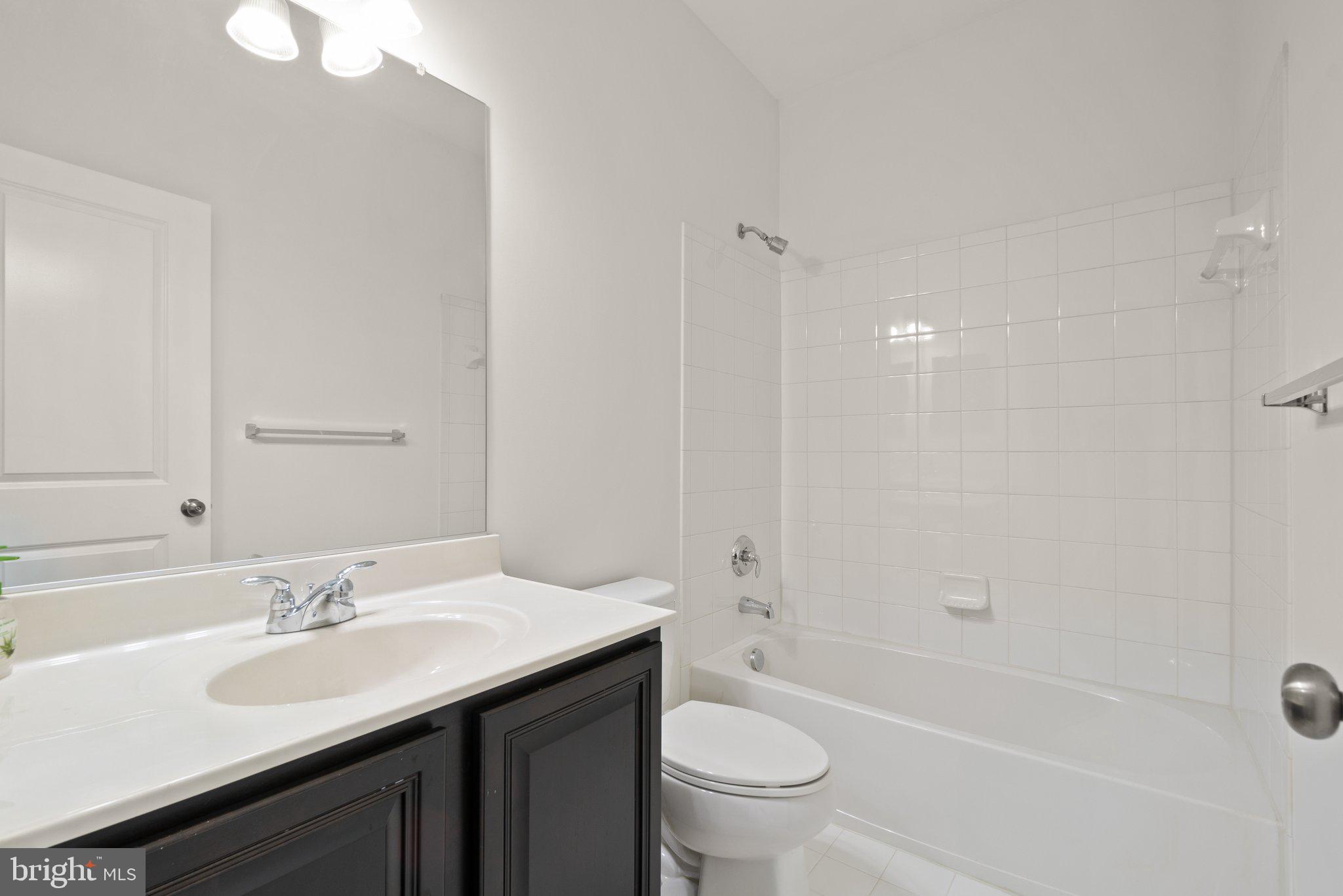 22475 GLENBOW WAY 2010