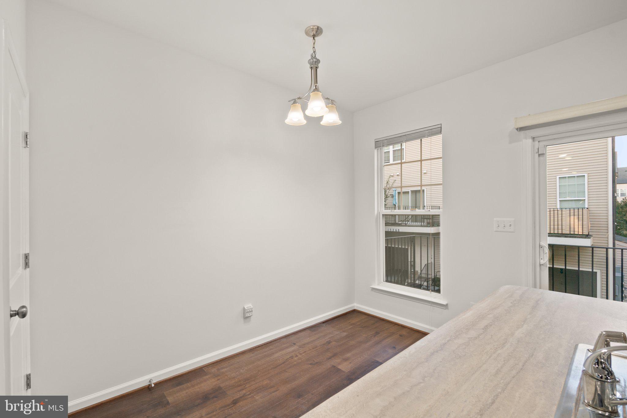 22475 GLENBOW WAY 2010