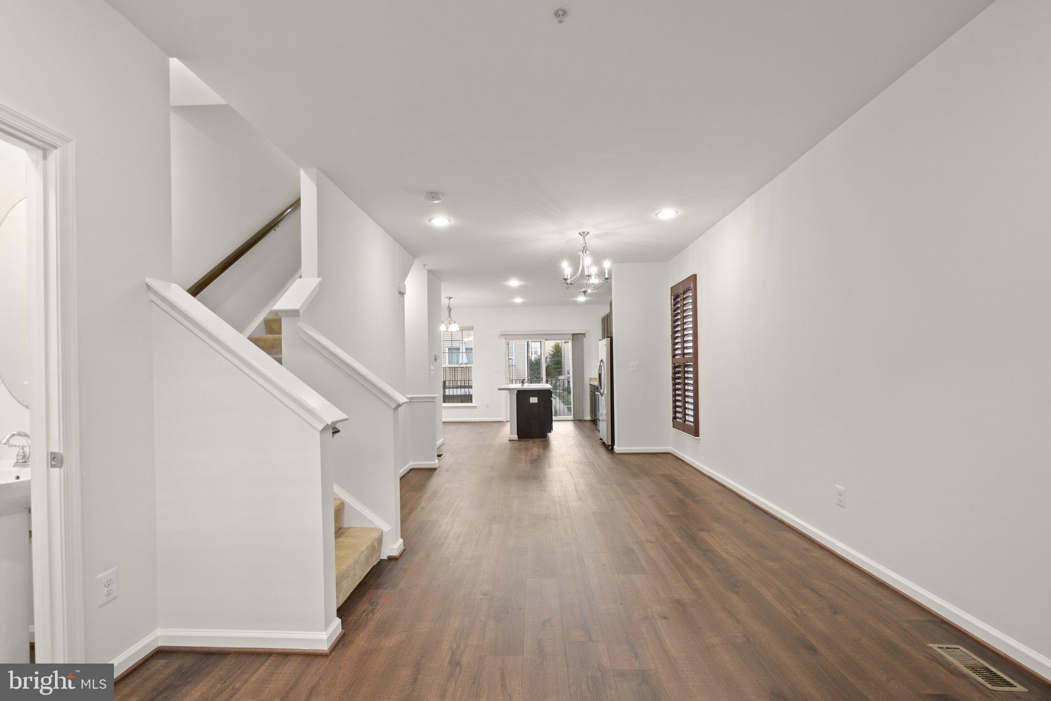 22475 GLENBOW WAY 2010