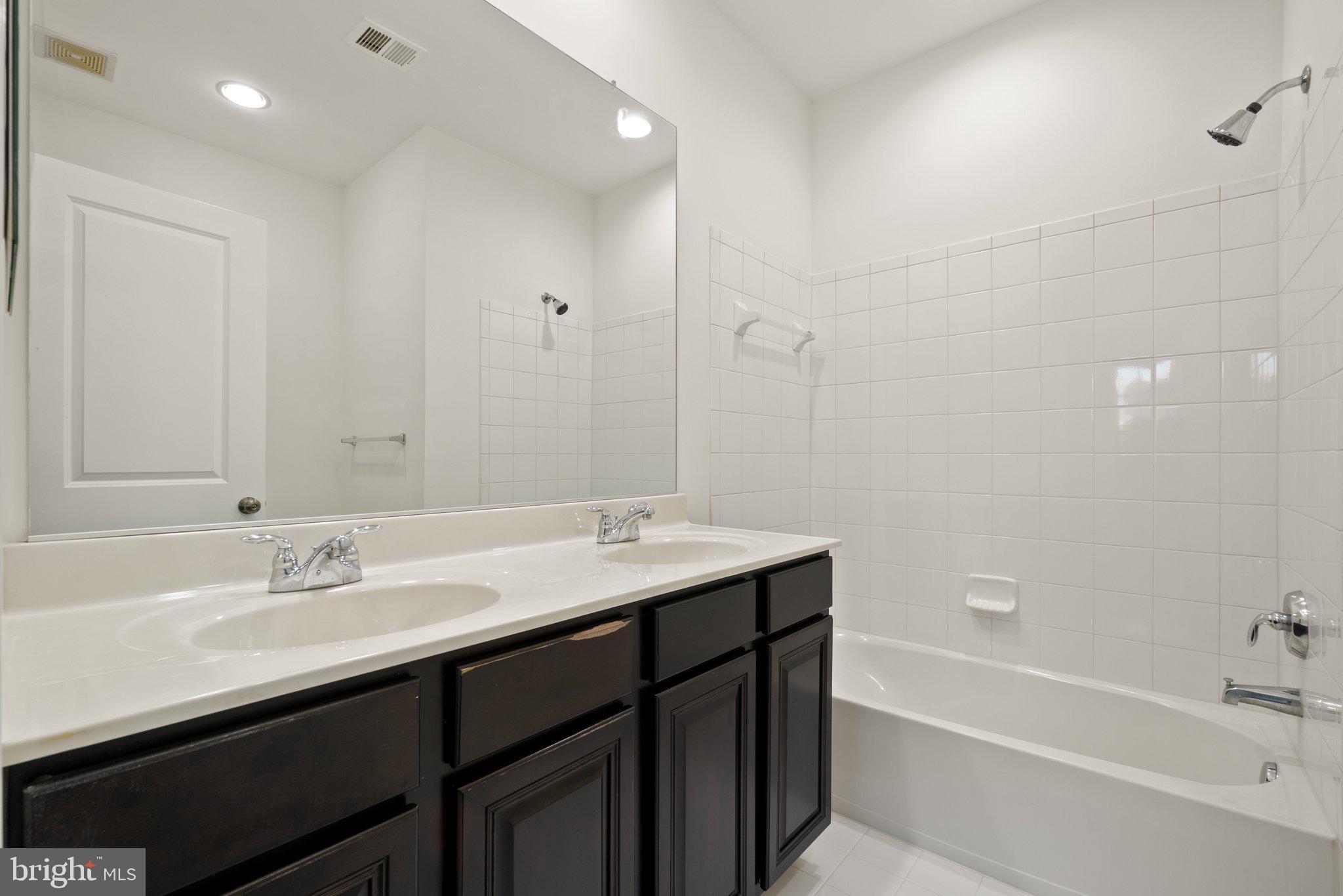 22475 GLENBOW WAY 2010