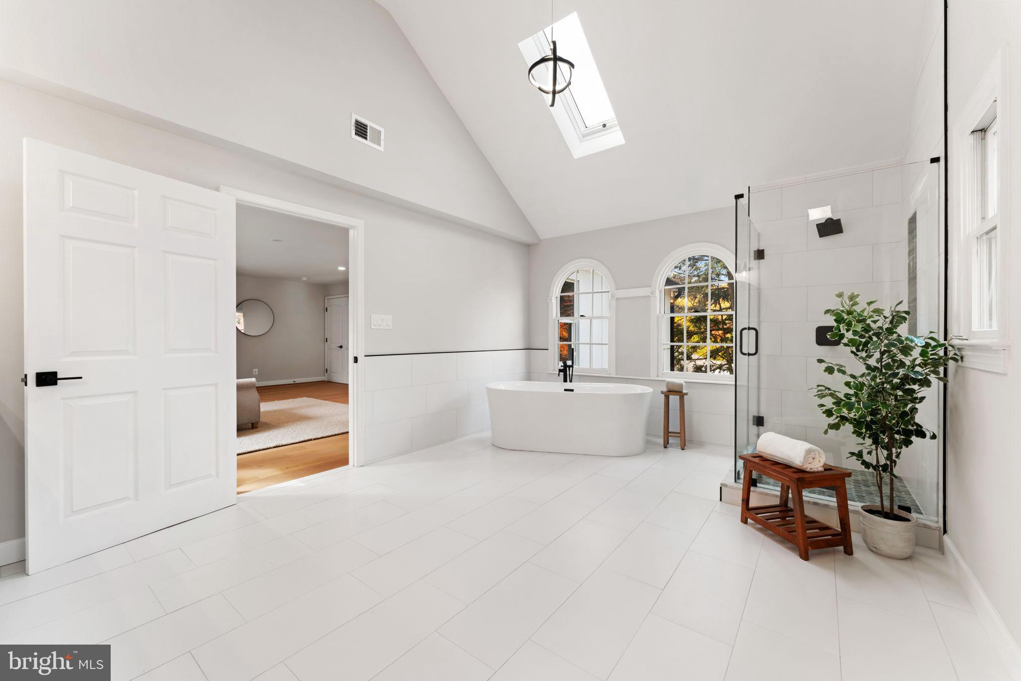 32 Eastmoor Dr