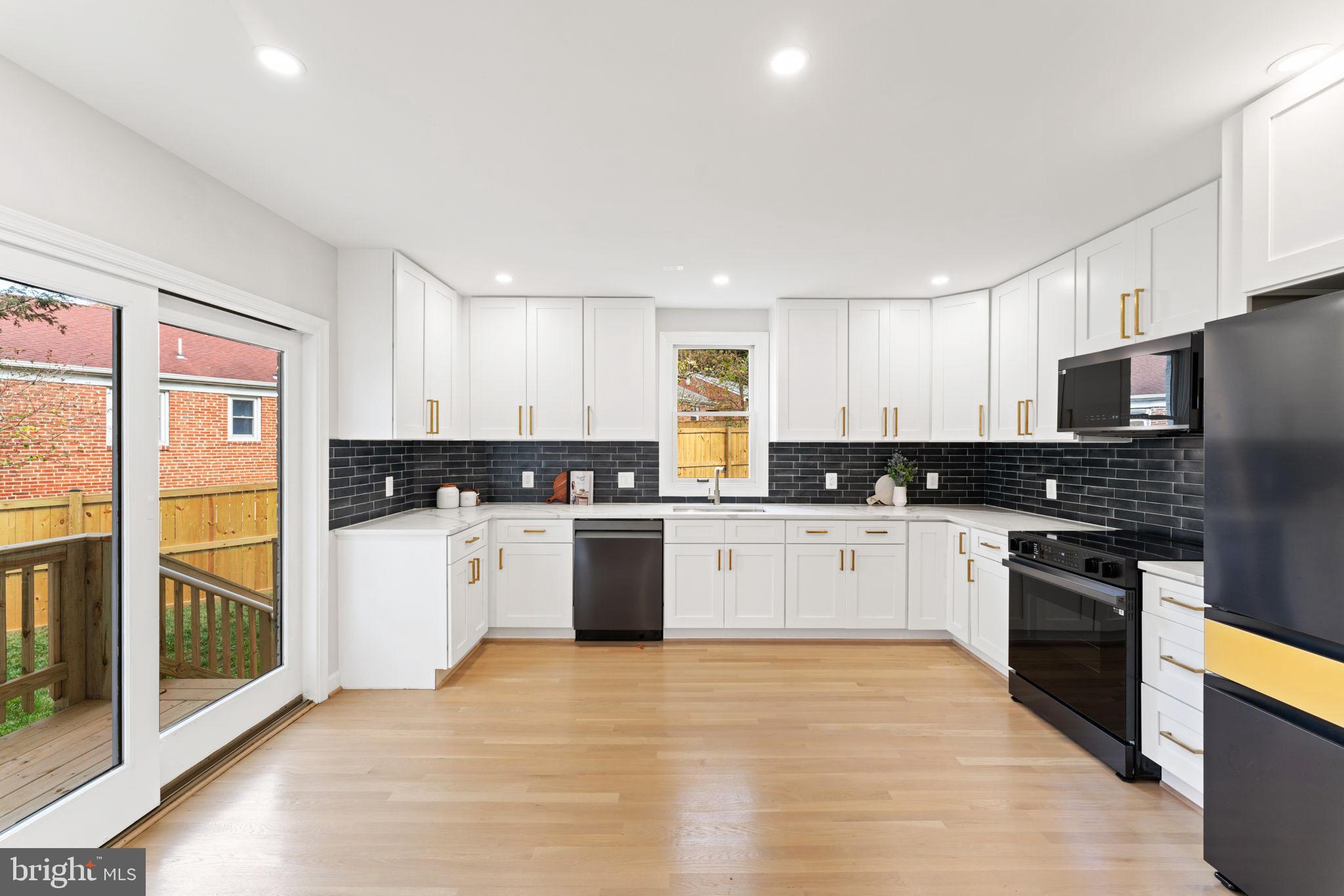 32 Eastmoor Dr