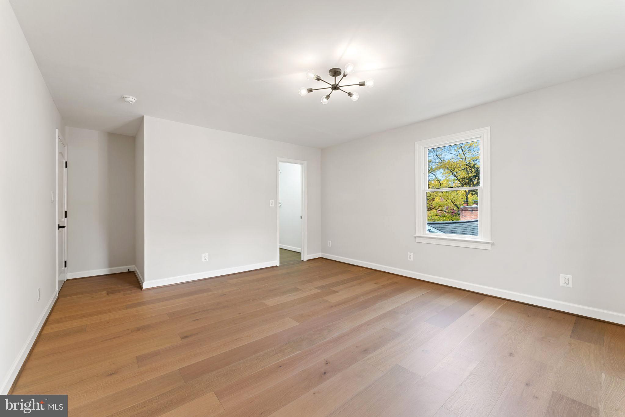 32 Eastmoor Dr