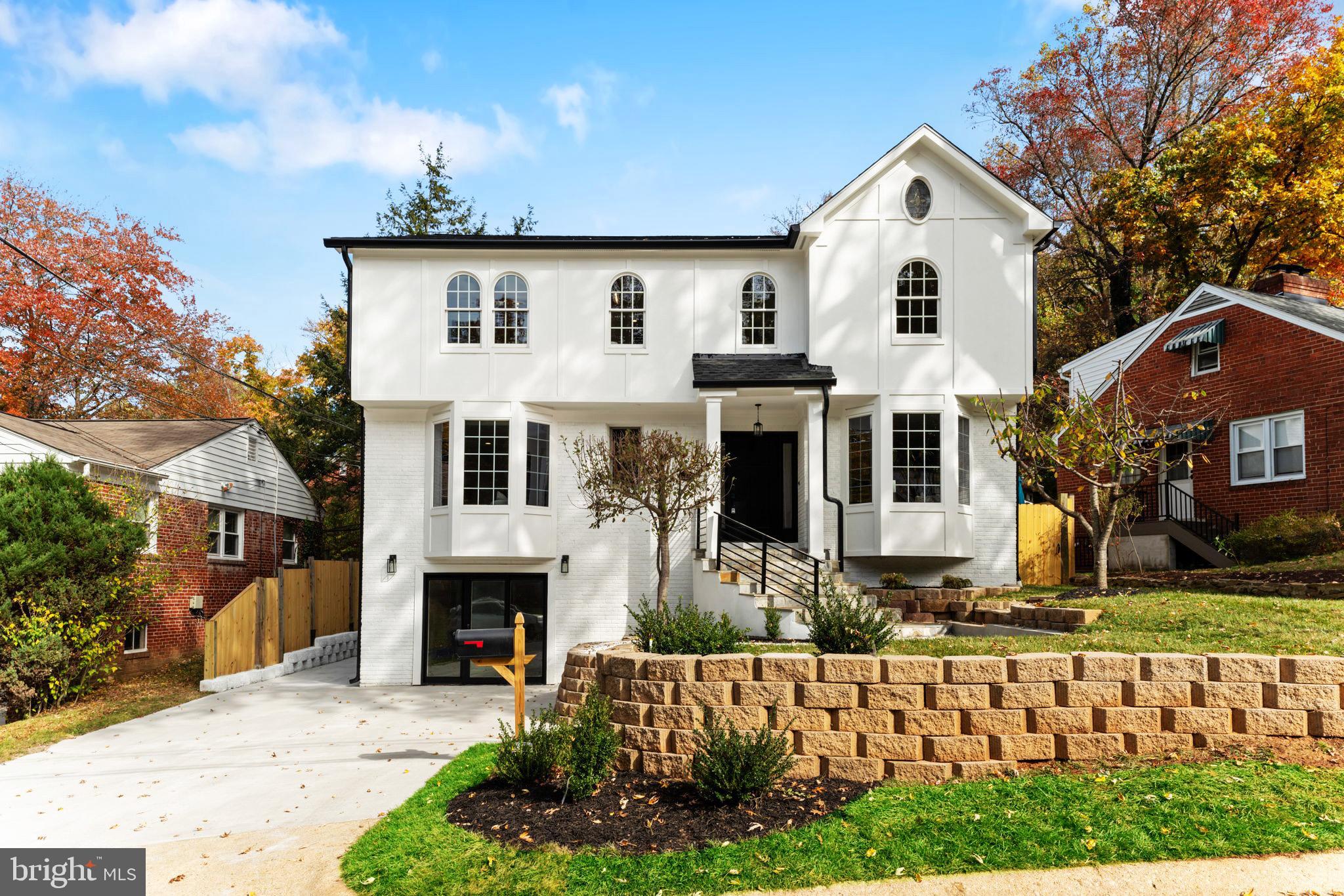 32 Eastmoor Dr