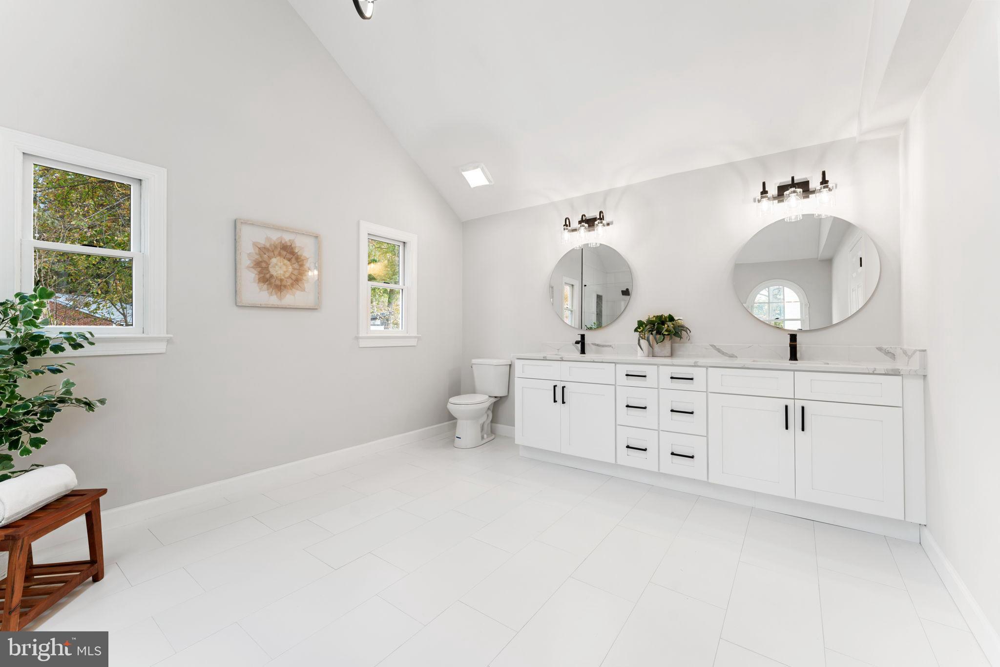 32 Eastmoor Dr