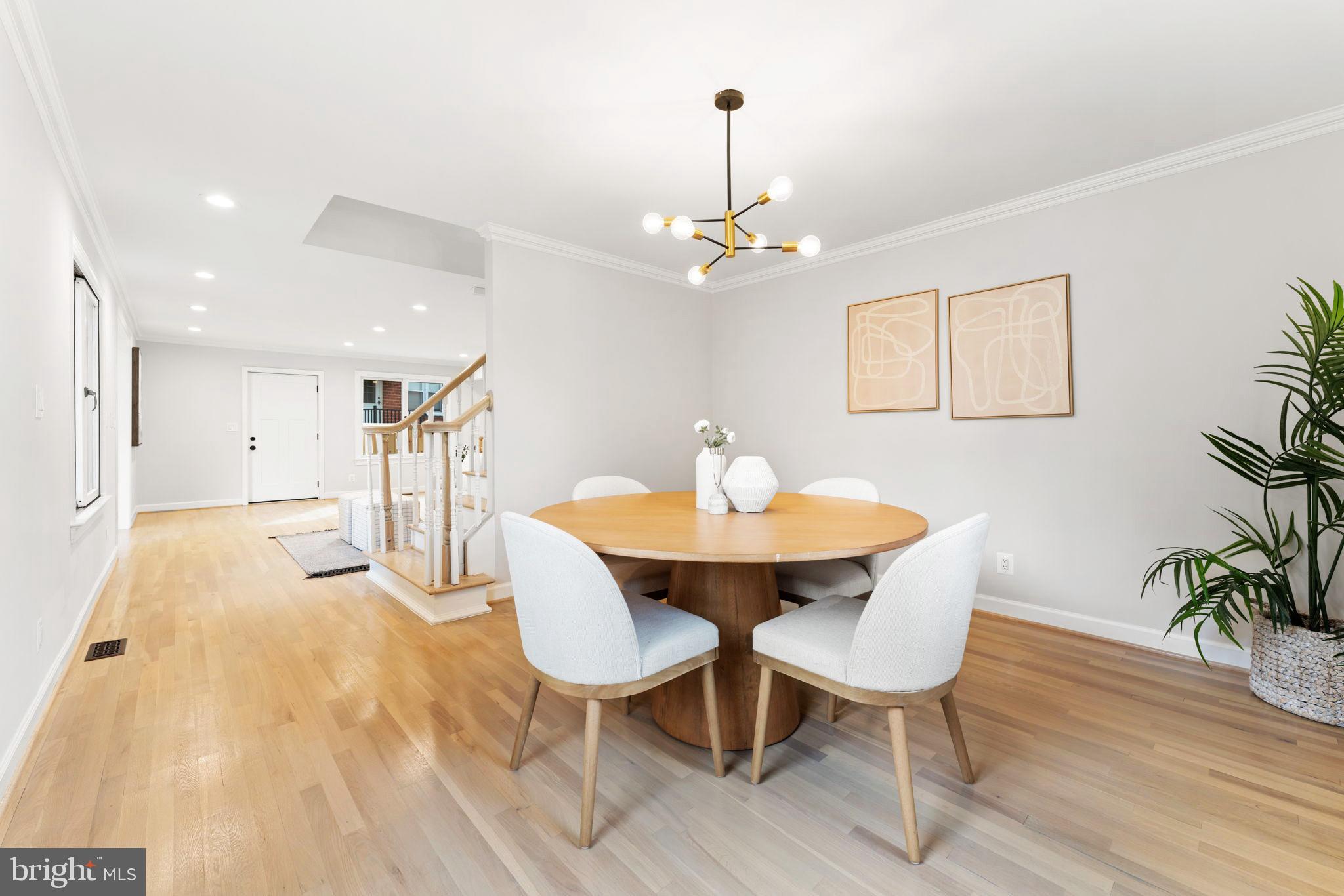 32 Eastmoor Dr