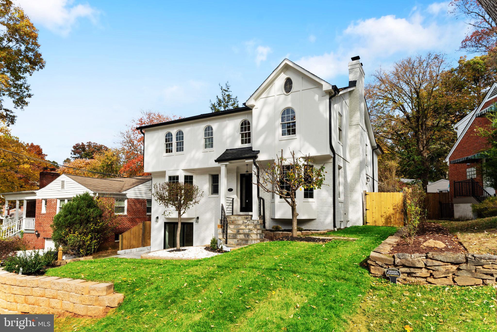 32 Eastmoor Dr