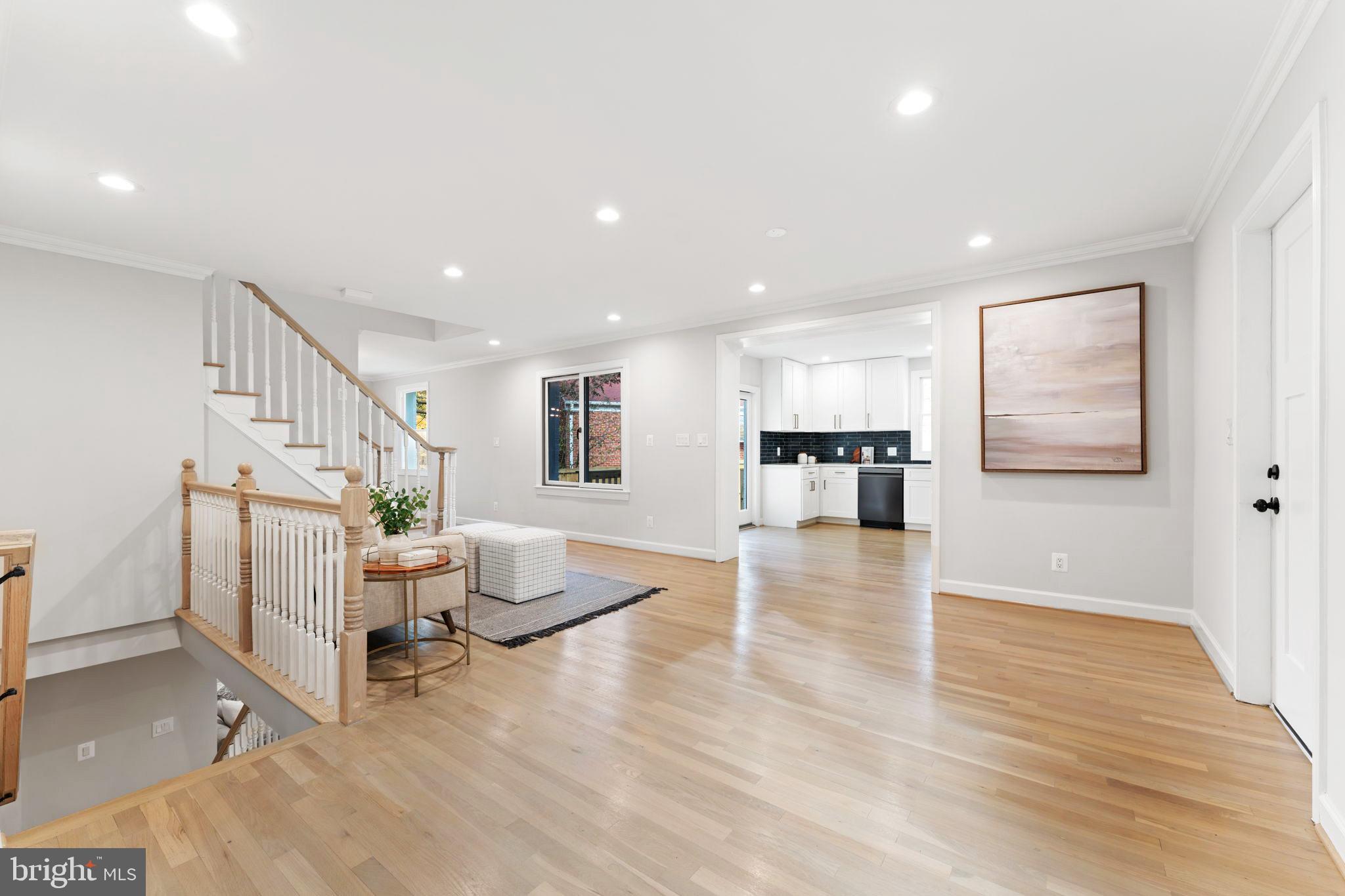 32 Eastmoor Dr