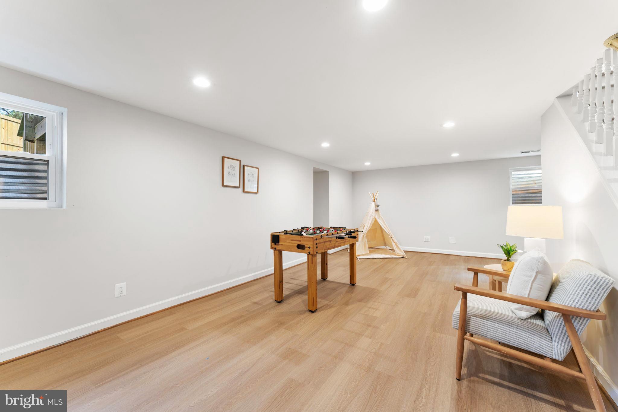 32 Eastmoor Dr