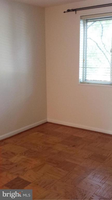 10404 Rockville Pike #302