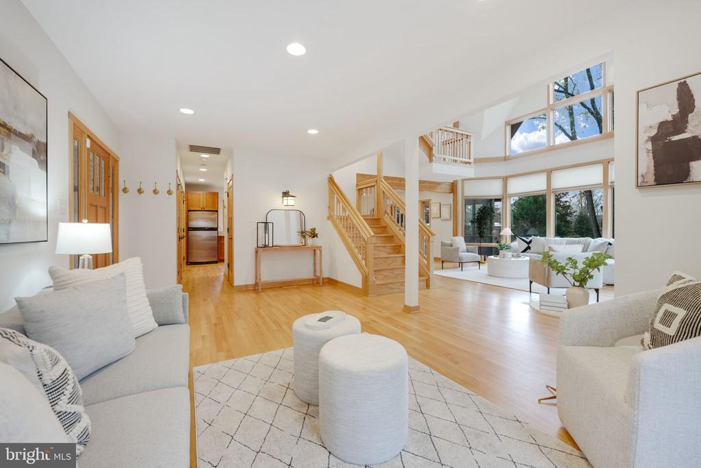 6410 BROOKES LANE