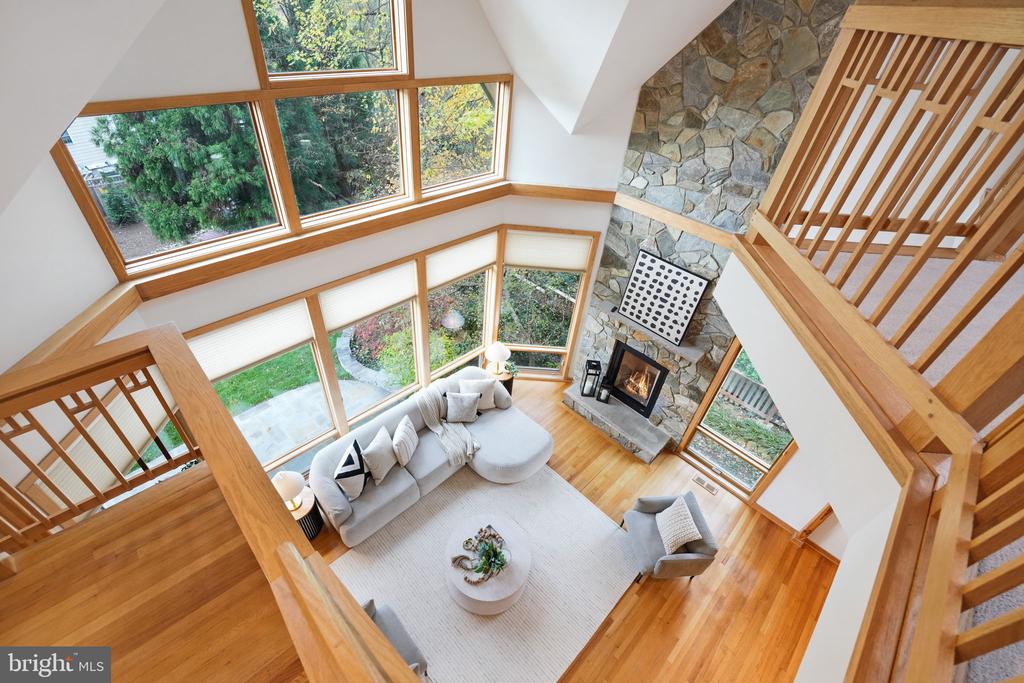 6410 BROOKES LANE