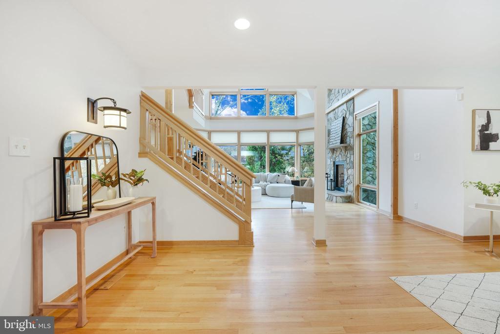 6410 BROOKES LANE