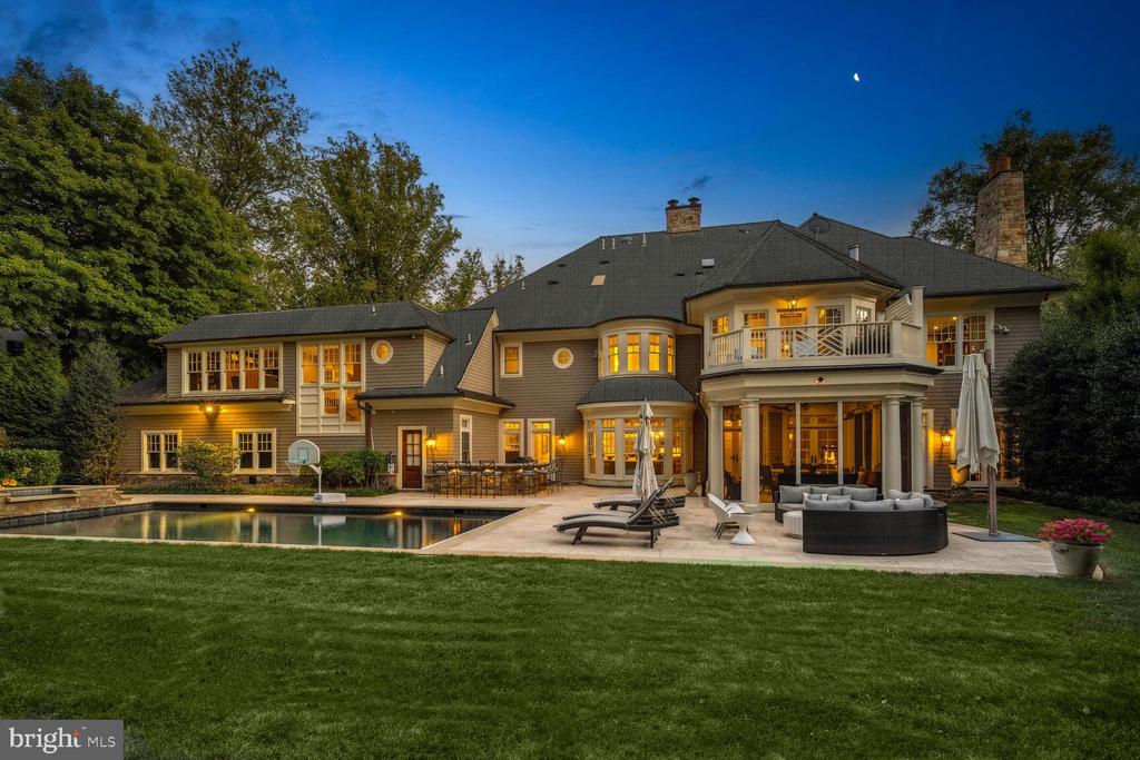 6909 ARMAT DRIVE