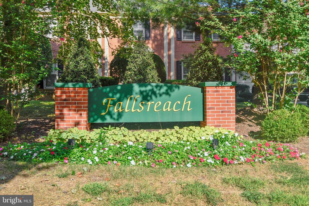 9641 Reach Road