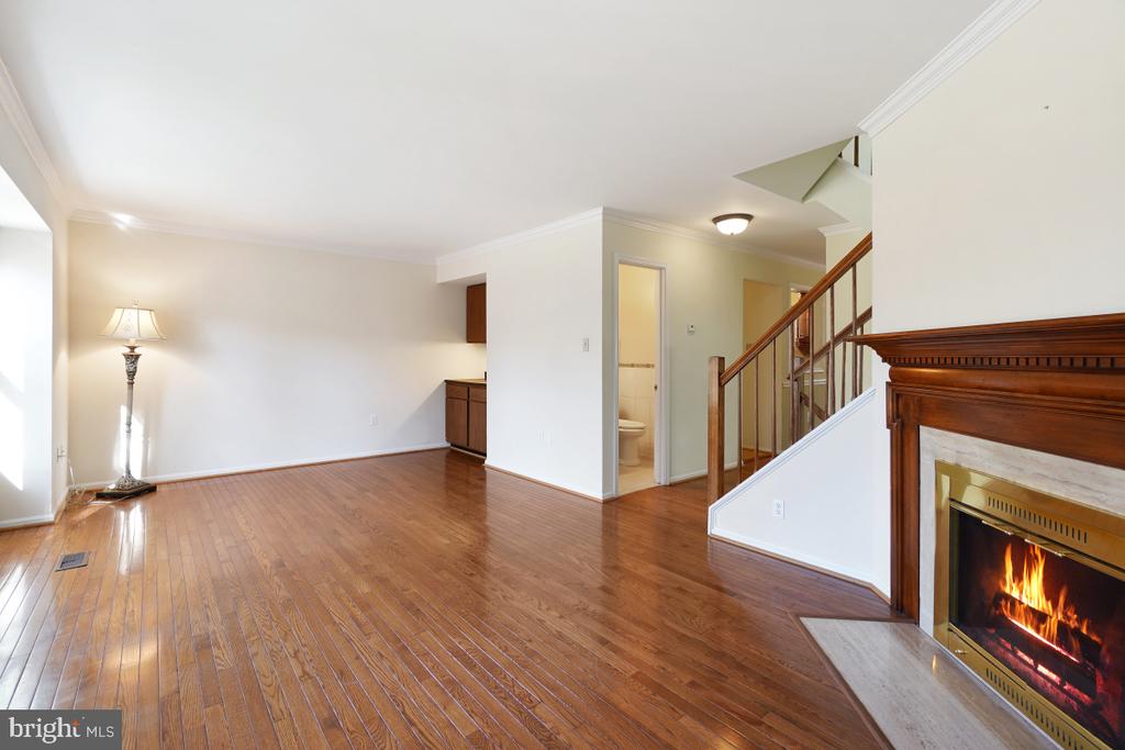 907 WILD FOREST DRIVE
