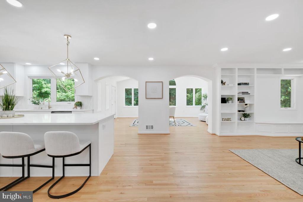 6609 Tilden Ln