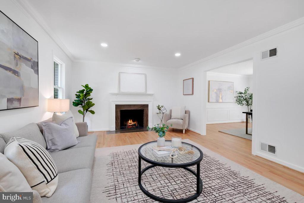 6609 Tilden Ln