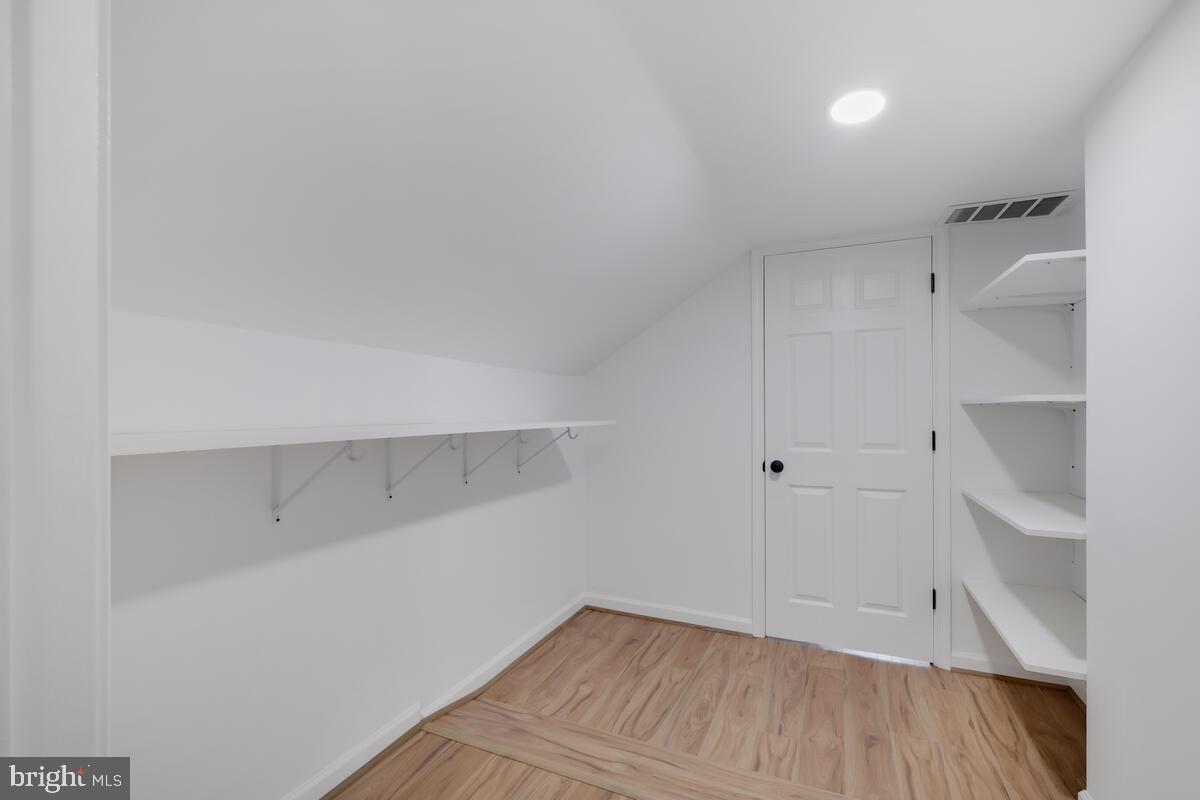 6609 Tilden Ln