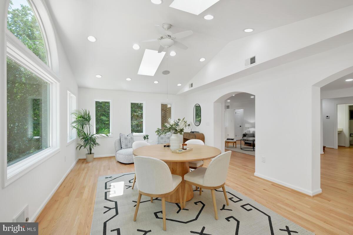 6609 Tilden Ln