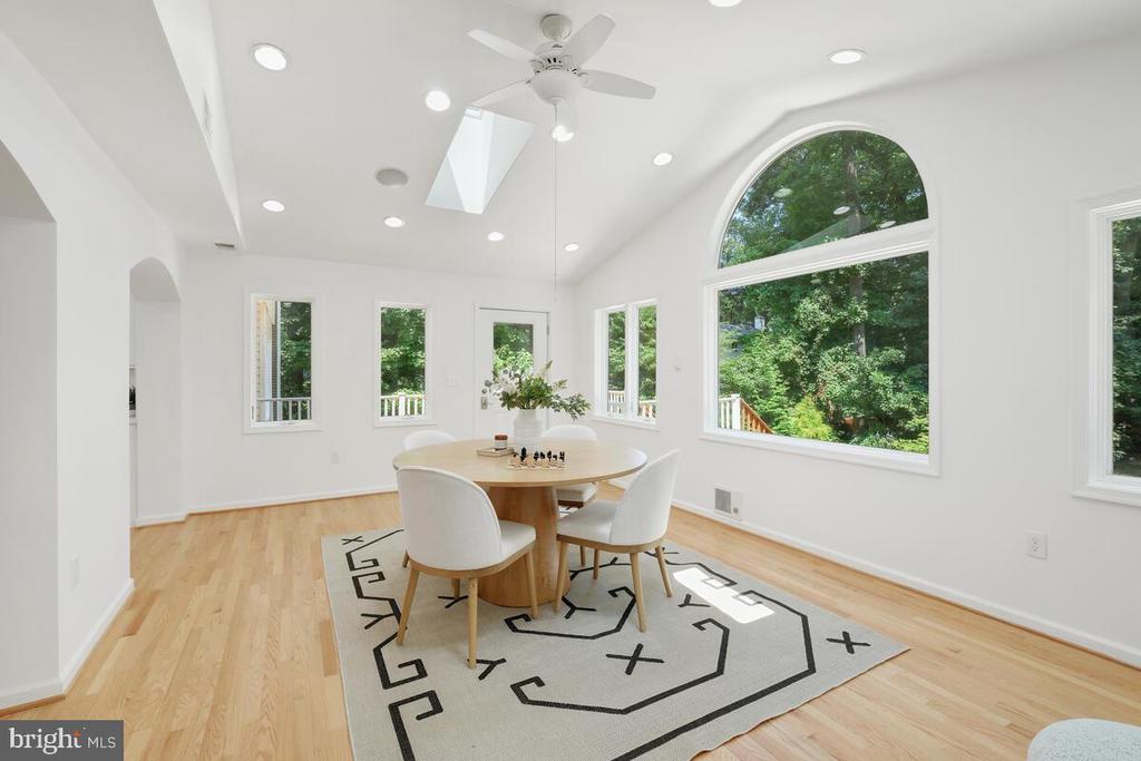 6609 Tilden Ln