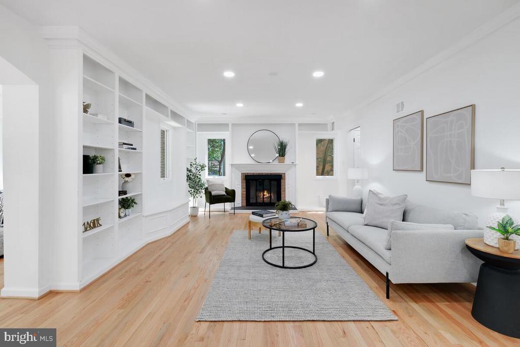 6609 Tilden Ln