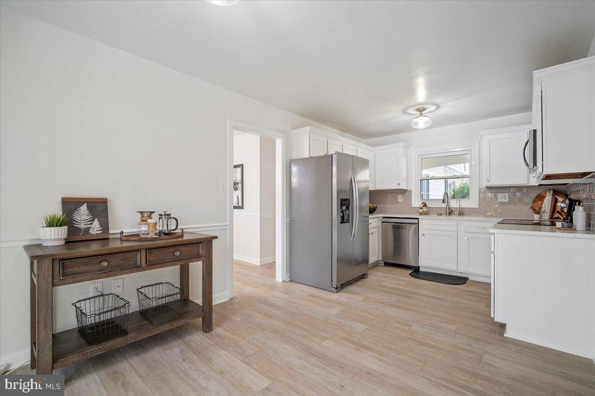 13301 ROCKVIEW COURT