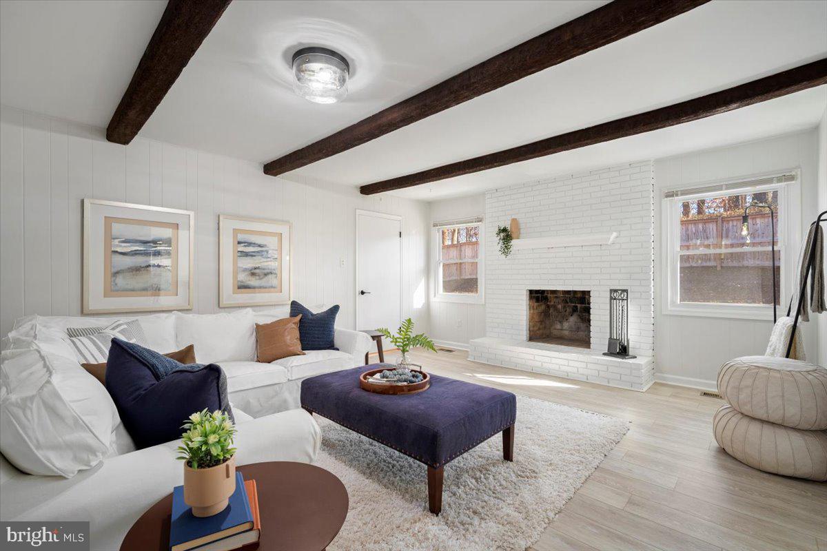 13301 ROCKVIEW COURT