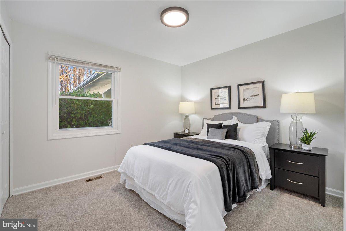 13301 ROCKVIEW COURT