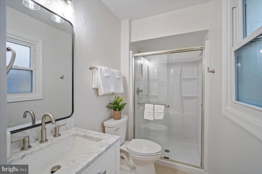 13301 ROCKVIEW COURT