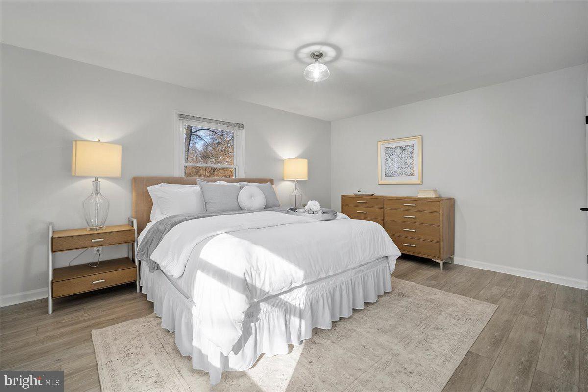 13301 ROCKVIEW COURT