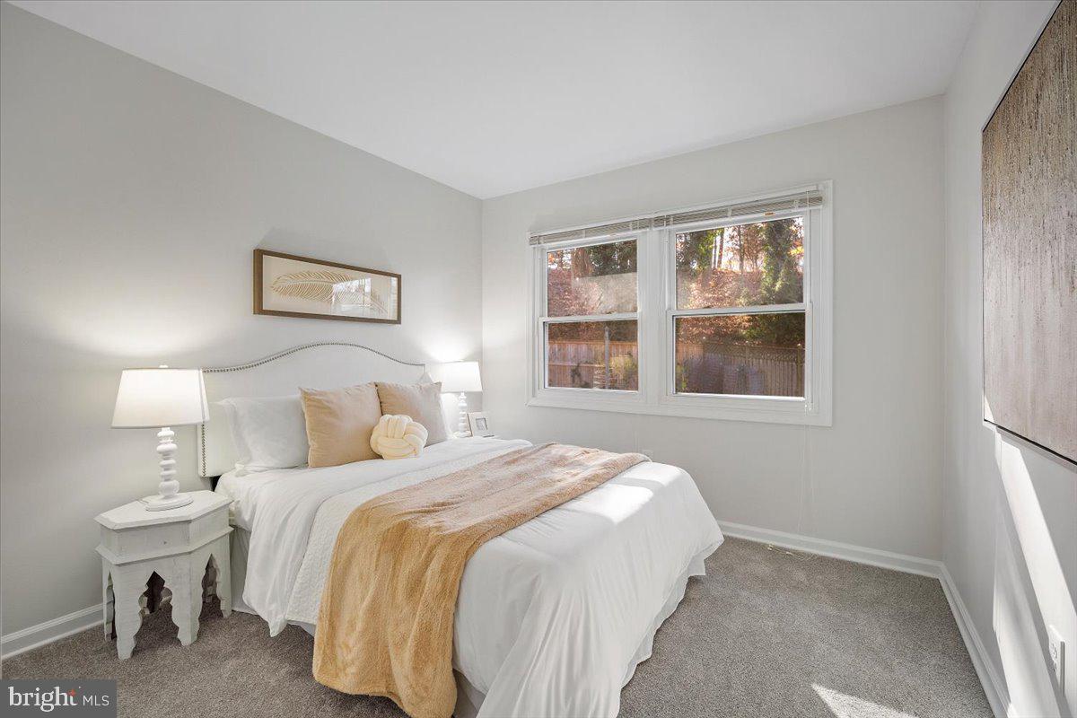 13301 ROCKVIEW COURT