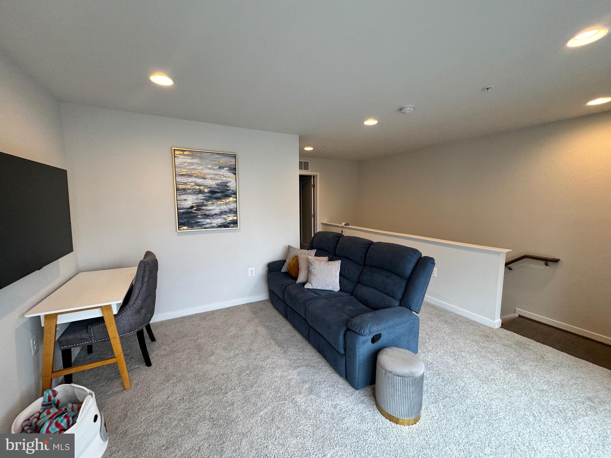 866 THOMPSON CRESCENT 36