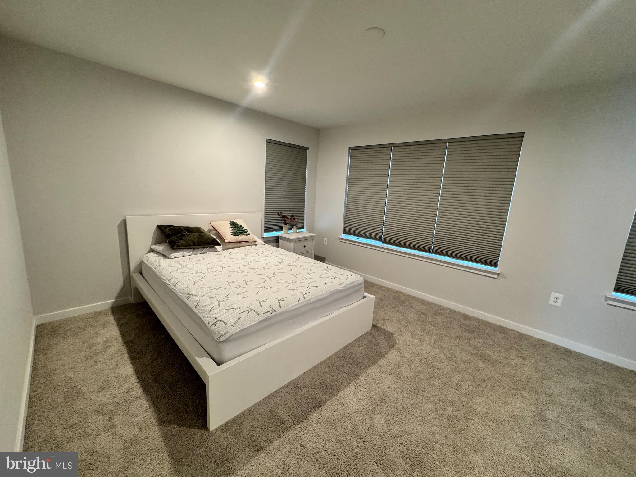 866 THOMPSON CRESCENT 36