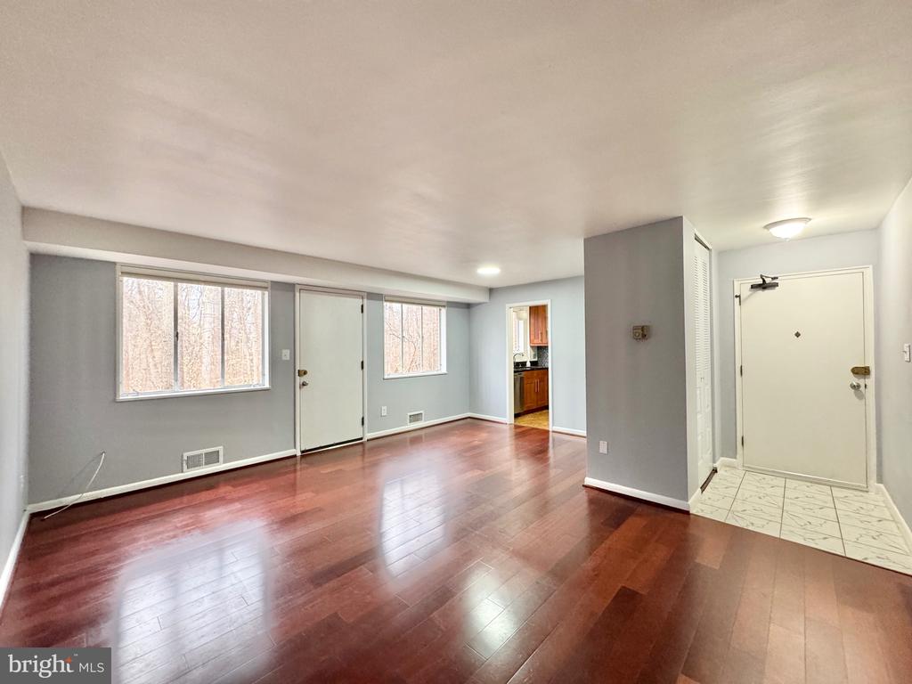 10504 MONTROSE AVENUE M-2