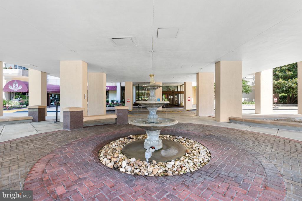 4515 WILLARD AVE 1518S