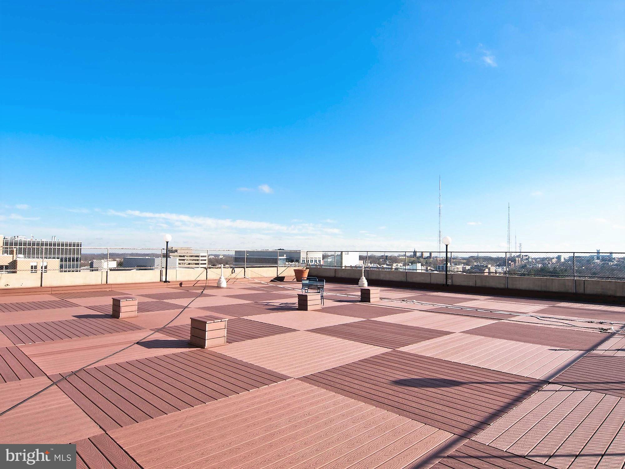 4515 WILLARD AVE 1518S