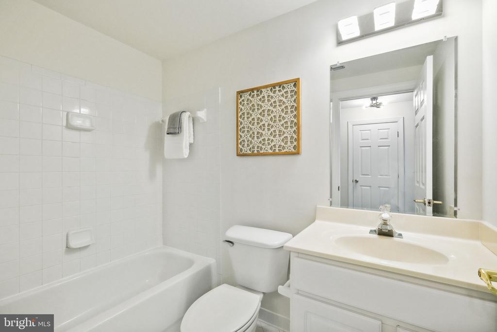 203 Saddle Ridge Cir